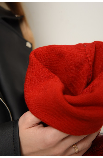 Шапка жіноча весна-осінь червоного кольору з червоно - чорним бубоном 150925L