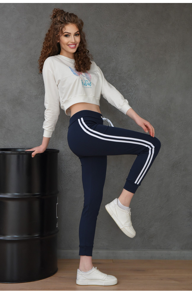 Штаны спортивные женские темно-синего цвета 156569L