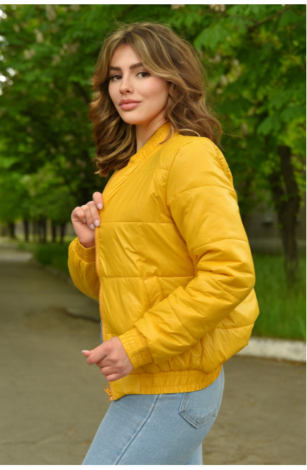Куртка женская демисезонная желтого цвета 157351L