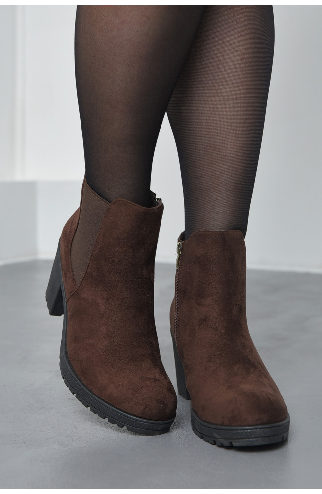 Ботинки женские демисезонные коричневого цвета 168376L