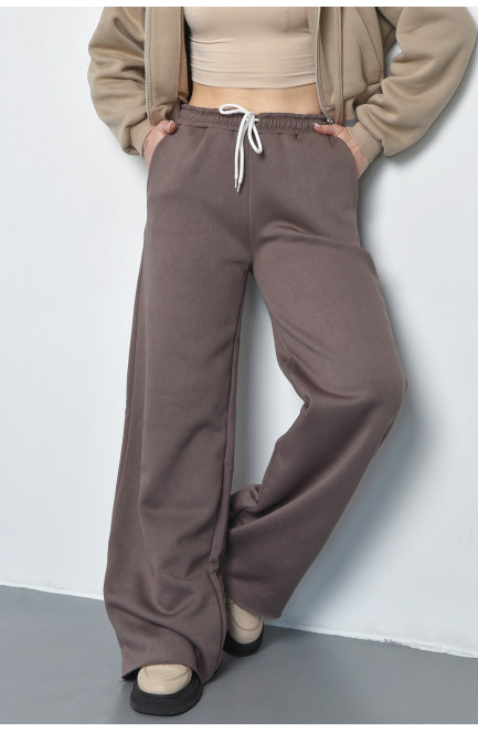 Спортивные штаны женские на флисе коричневого цвета 168623L