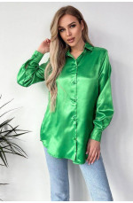 Рубашка женская атласная зеленого цвета 169101L