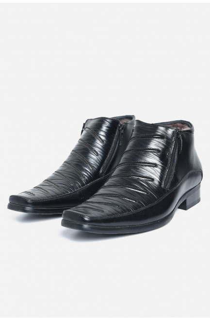 Ботинки мужские зимние на меху черного цвета 172213L