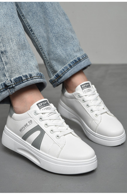 Кросівки жіночі білого кольору на шнурівці 174253L