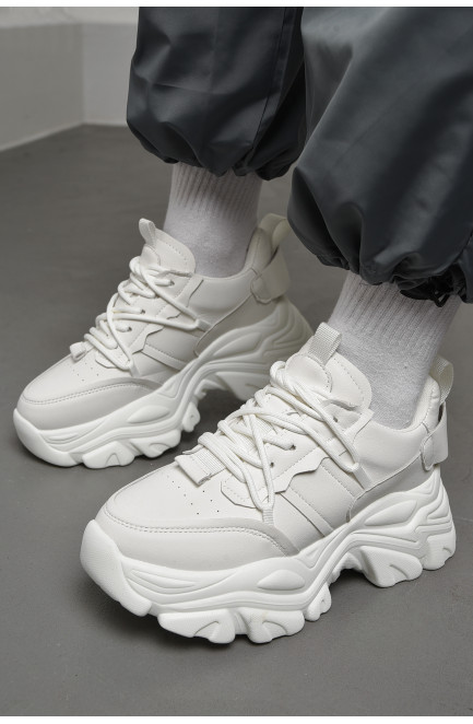 Кросівки жіночі білого кольору на шнурівці 176335L