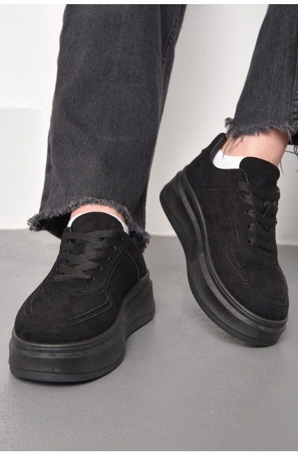 Кросівки жіночі чорного кольору на шнурівці 176743L