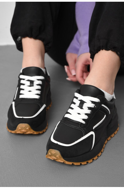 Кросівки жіночі чорного кольору на шнурівці 176875L