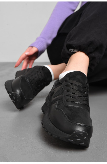 Кросівки жіночі чорного кольору на шнурівці 176895L