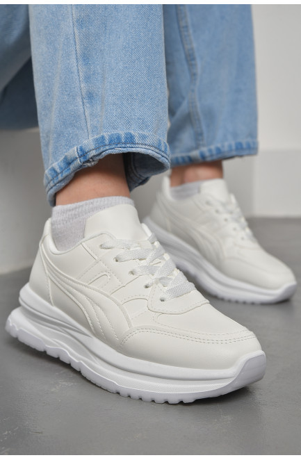 Кросівки жіночі білого кольору на шнурівці 177021L