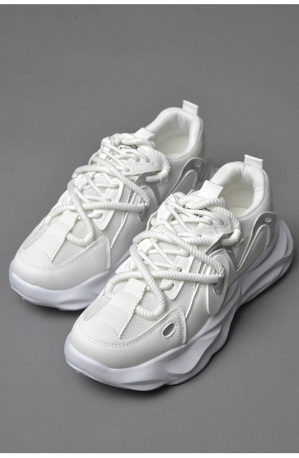 Кросівки чоловічі білого кольору на шнурівці 177382L