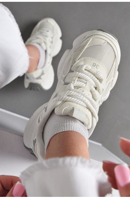 Кросівки жіночі білого кольору на шнурівці 178090L