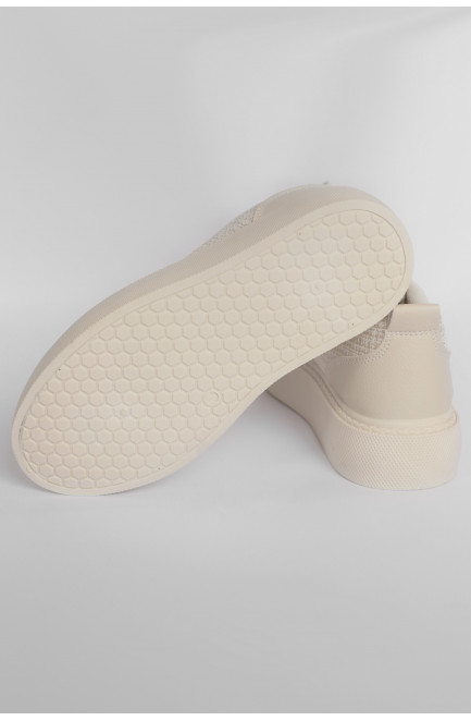 Кросівки жіночі бежевого кольору на шнурівці 178305L