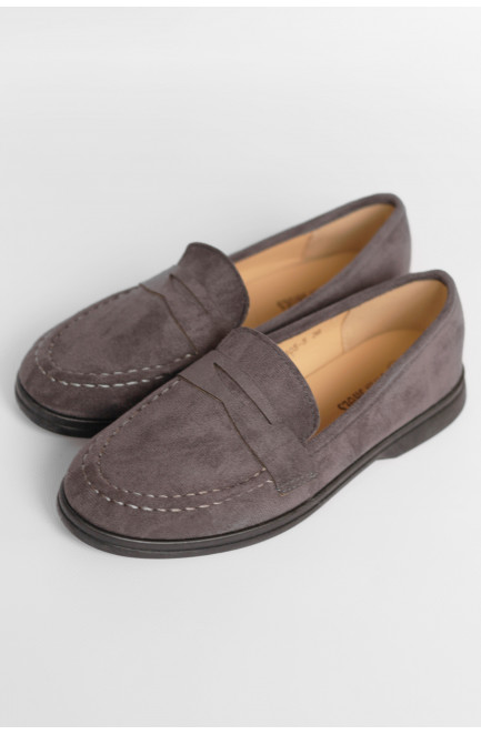 Туфли-лоферы женские серого цвета 178681L