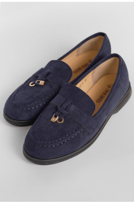 Туфли-лоферы женские темно-синего цвета 178763L