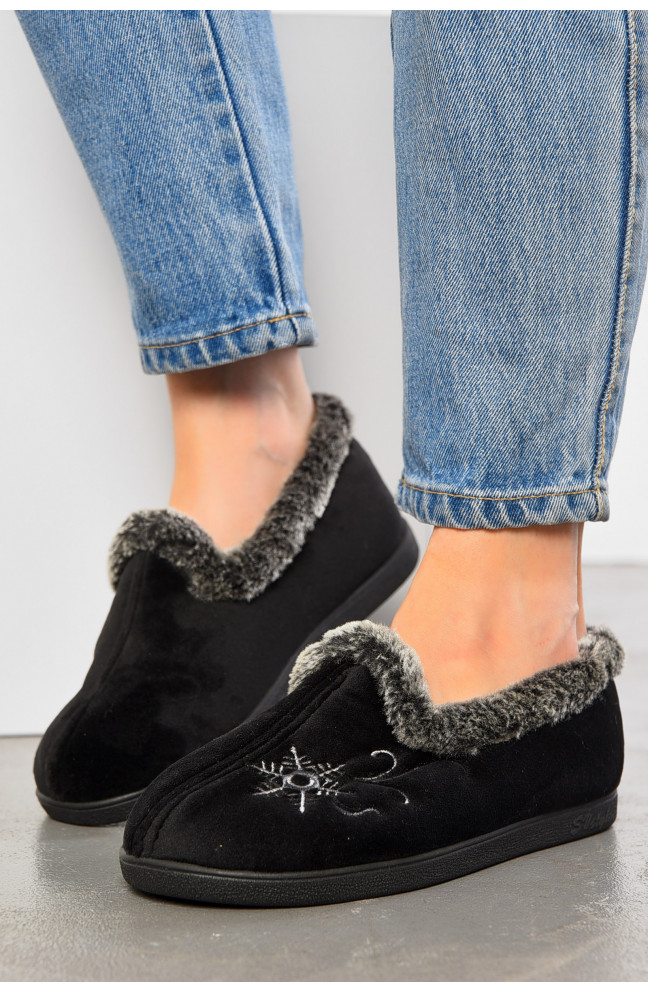 Тапочки женские на меху черного цвета с рисунком 193290L