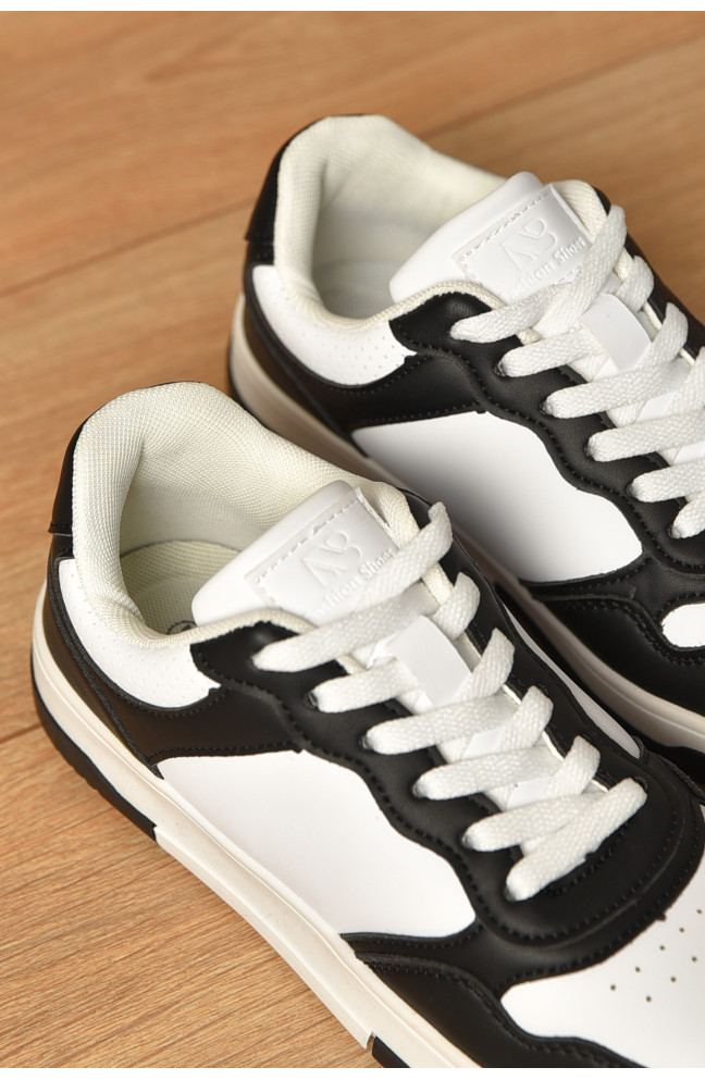 Кроссовки женские черно-белого цвета на шнуровке 206169L