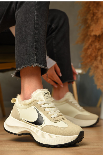 Кроссовки женские зимние бежевого цвета на шнуровке 207626L