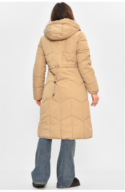 Куртка женская удлиненная зимняя бежевого цвета 208037L