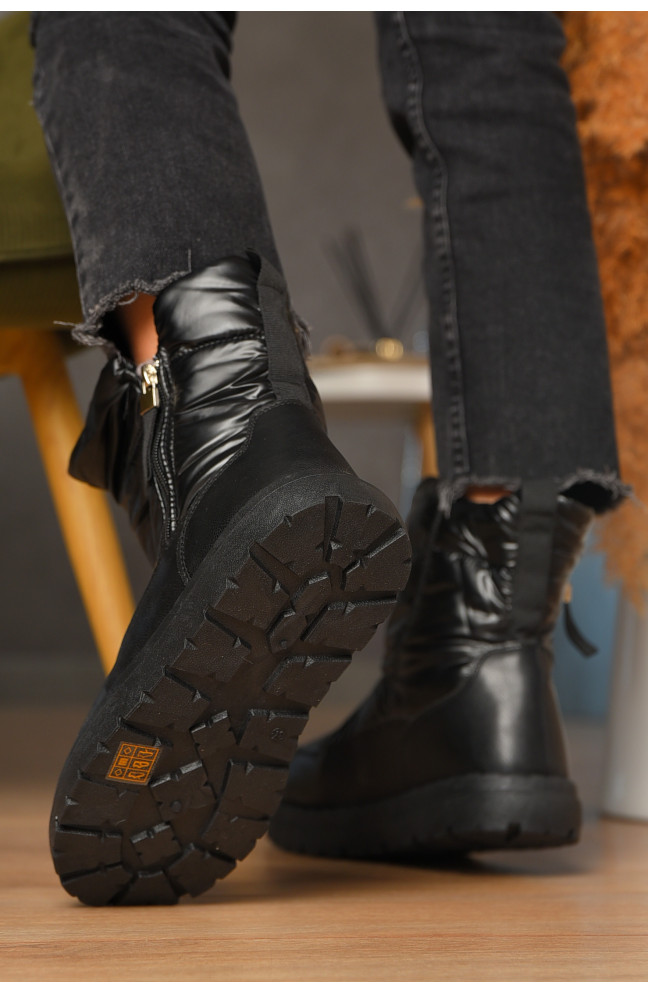 Дутики женские на меху черного цвета 208296L