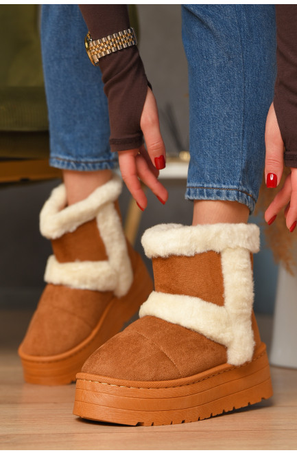 Угги женские на меху темно-бежевого цвета 208354L