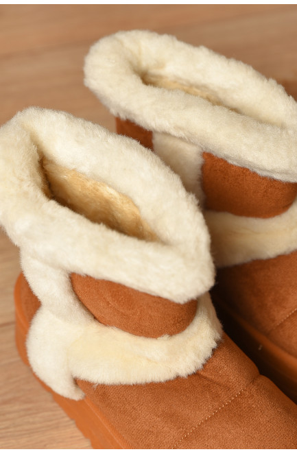 Угги женские на меху темно-бежевого цвета 208354L