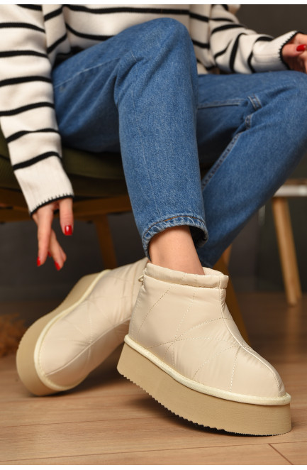 Угги женские на меху светло-бежевого цвета 208518L