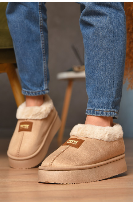 Угги женские на меху бежевого цвета 208747L