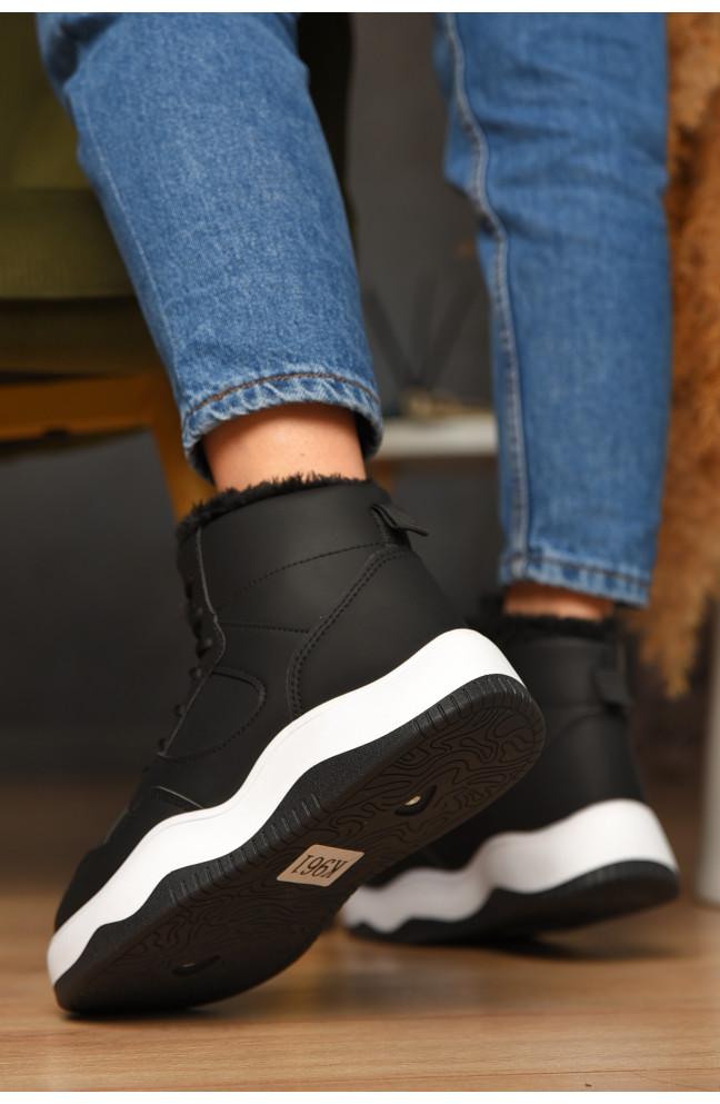 Кроссовки зимние женские черного цвета 209374L