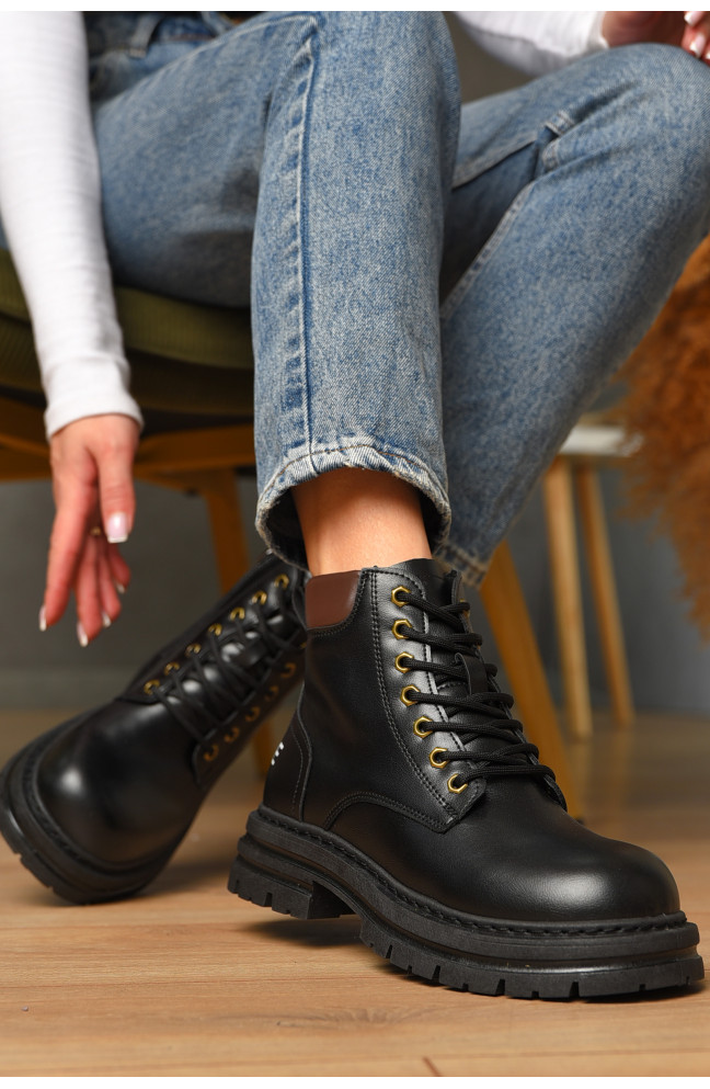 Ботинки женские демисезонные черного цвета 209411L