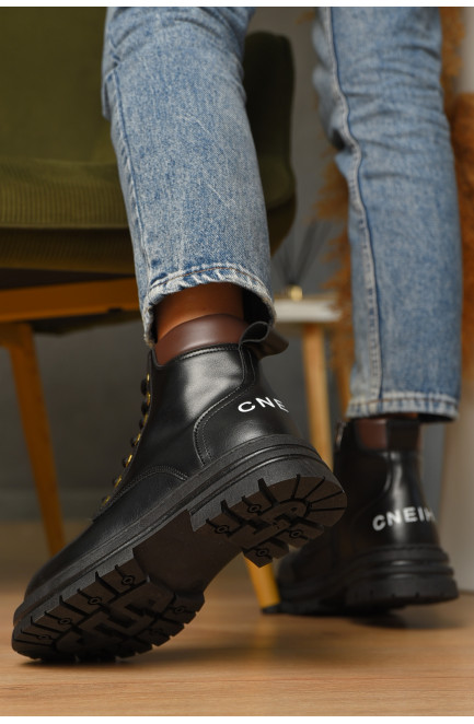 Ботинки женские демисезонные черного цвета 209411L