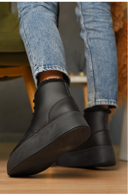 Ботинки женские зимние черного цвета 209425L