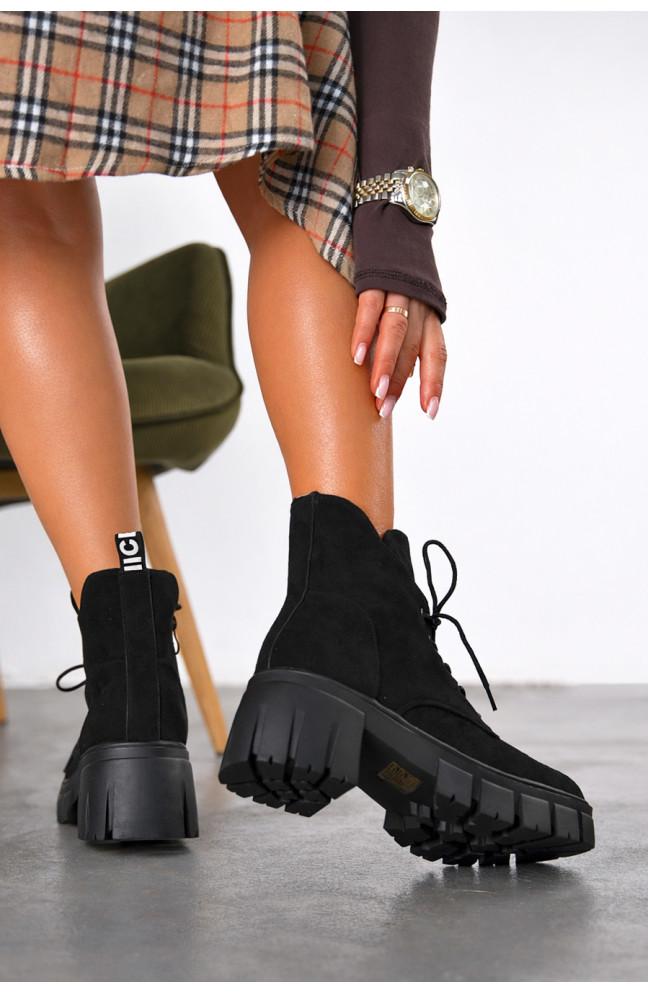 Ботинки женские демисезонные черного цвета 209967L