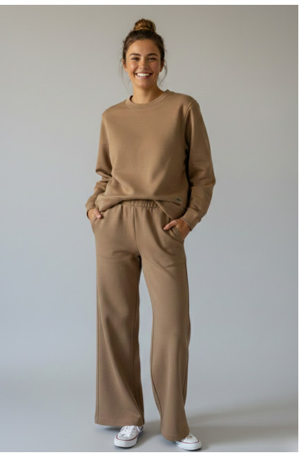 Спортивный костюм женский бежевого цвета 210086L