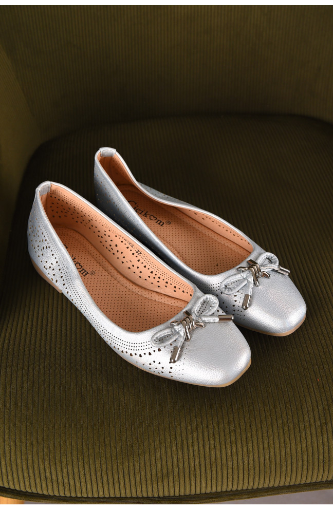 Балетки женские серебристого цвета 210218L