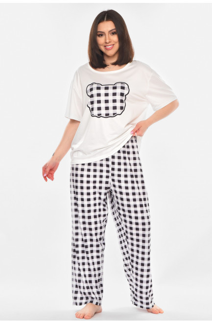 Пижама женская полубатальная белого цвета с принтом 210878L