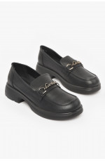 Туфли-лоферы женские черного цвета 210981L