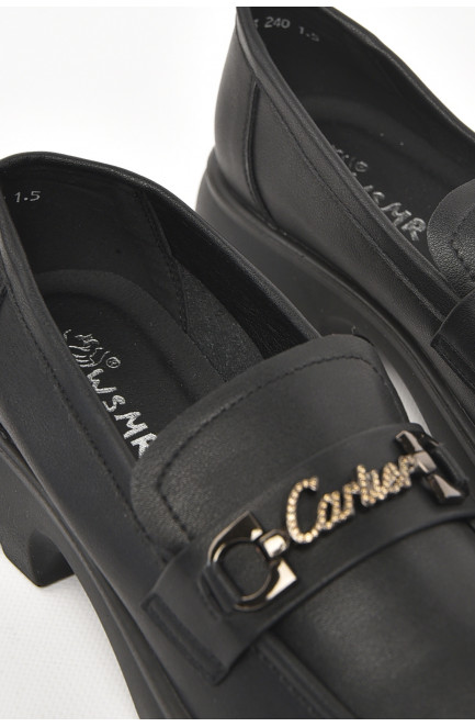 Туфли-лоферы женские черного цвета 210981L