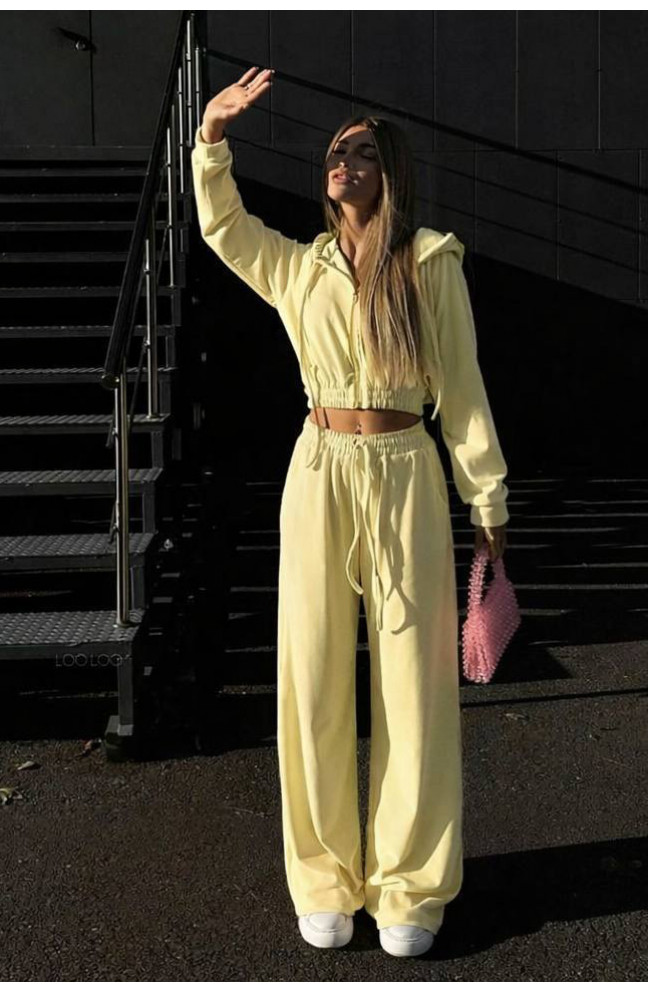 Спортивный костюм женский желтого цвета 210992L