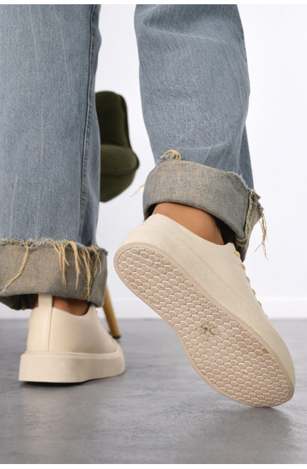 Кроссовки женские бежевого цвета на шнуровке 210995L