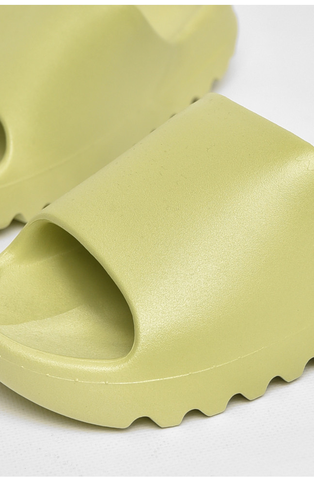 Шлепанцы резиновые женские оливкового цвета 211241L