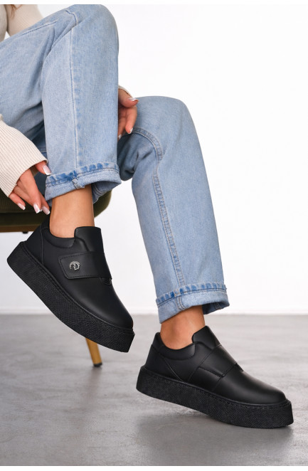 Кроссовки женские черного цвета на липучке 211815L