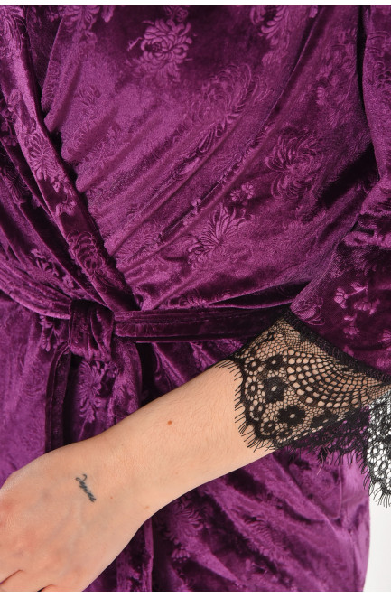 Халат женский велюровый фиолетового цвета 212312L